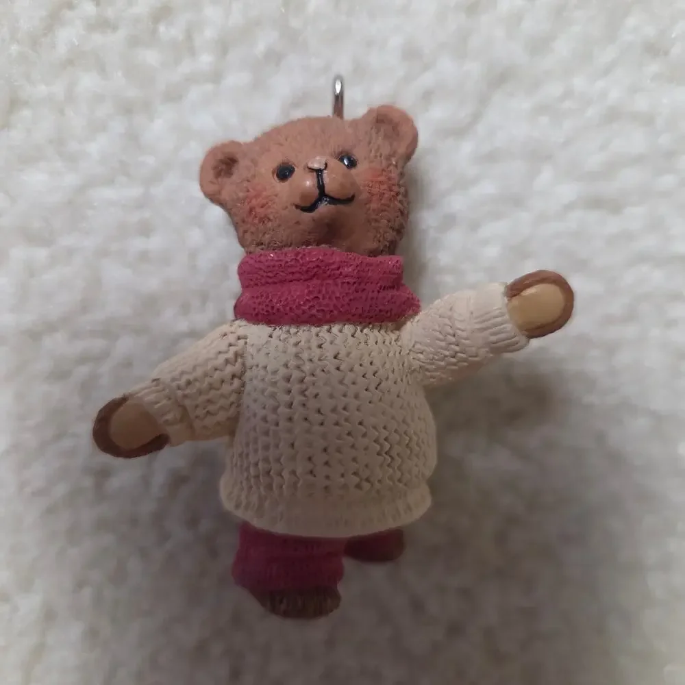 Hallmark Snow Cub Club Gracie Dexter Calvin Wendy Bears Ornaments 2002